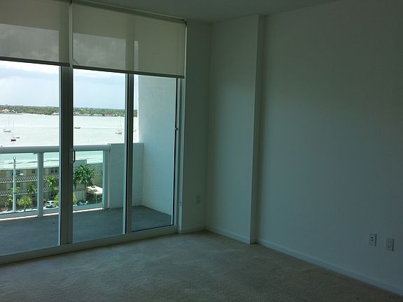3rd image of 7900 Harbor Island Dr APT 824