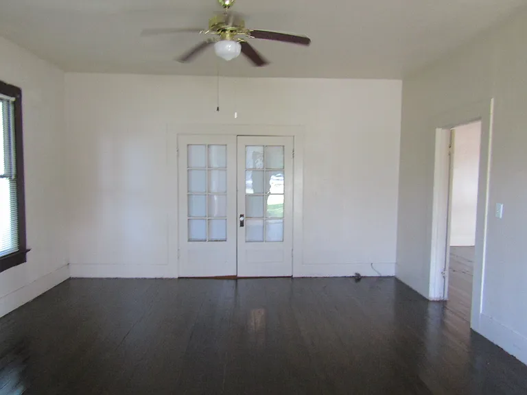 350 Highway 105 W — Photo 2