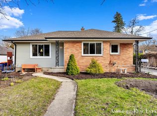 1036 Patton Ave NW, Grand Rapids, MI