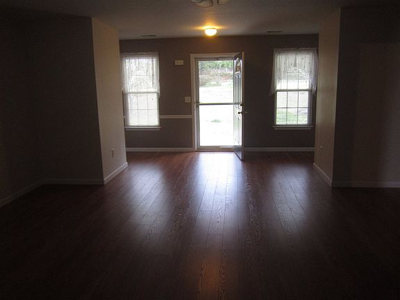4th image of 128 McClain Lake Dr