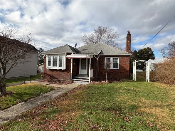 189 Columbia Ave, Greenville, PA 16125