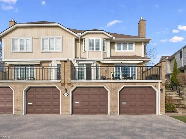 106 Woodlawn Rd E #3, Guelph, ON N1E 1B7