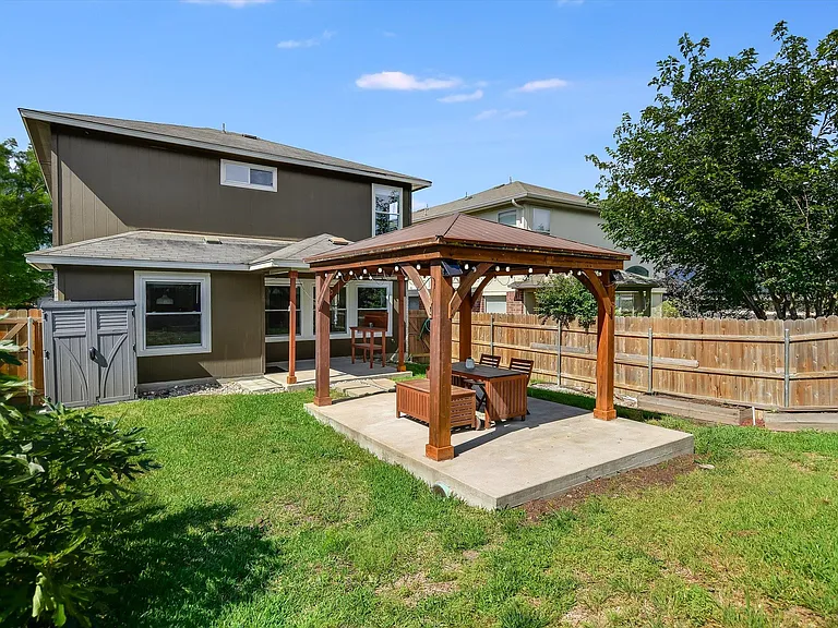 12816 Thomas Jefferson St — Photo 20