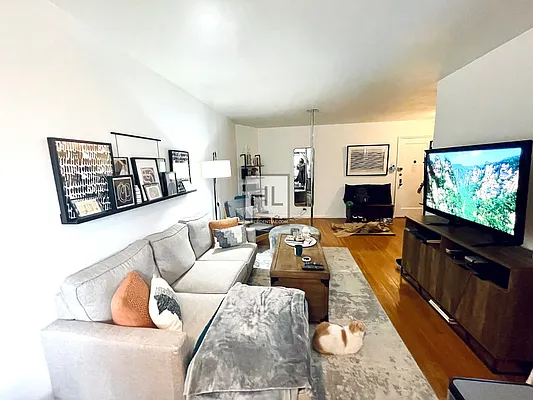 Rented by Highline Residential | media 3