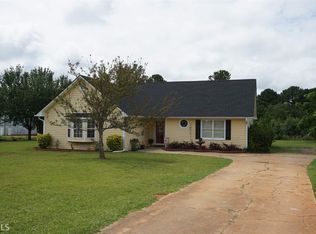 116 Meadowview Ln, Williamson, GA 30292