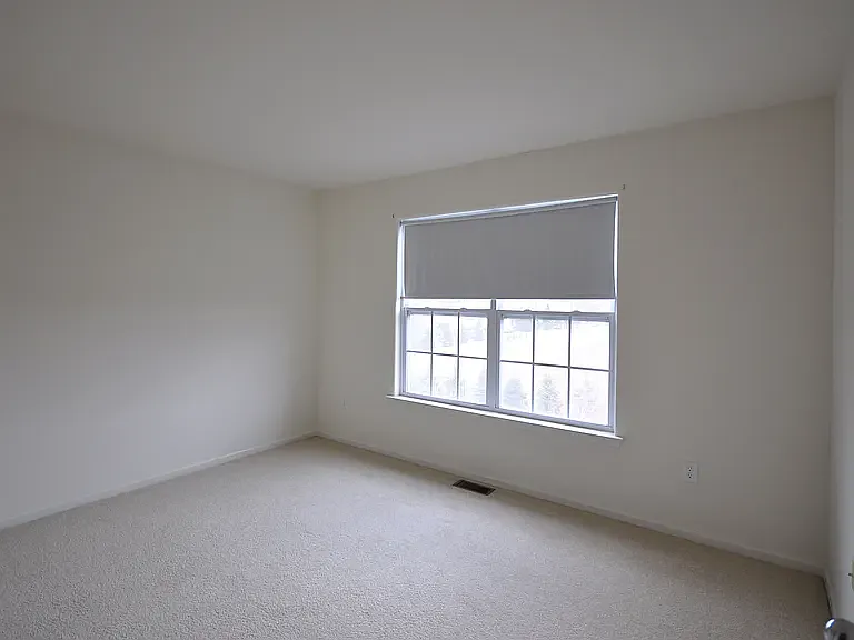 276 Windmill Ct — Photo 3