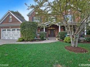 816 Wagner Rd, Glenview, IL 60025