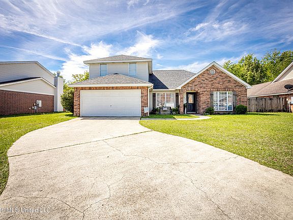 3rd image of 3602 Reeves Ln