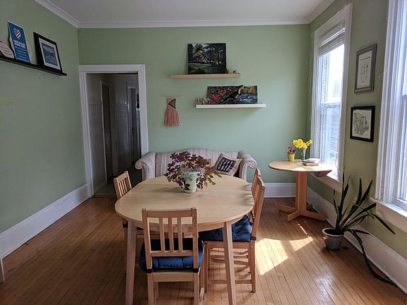 4th image of 2419 N Talman Ave #2JC