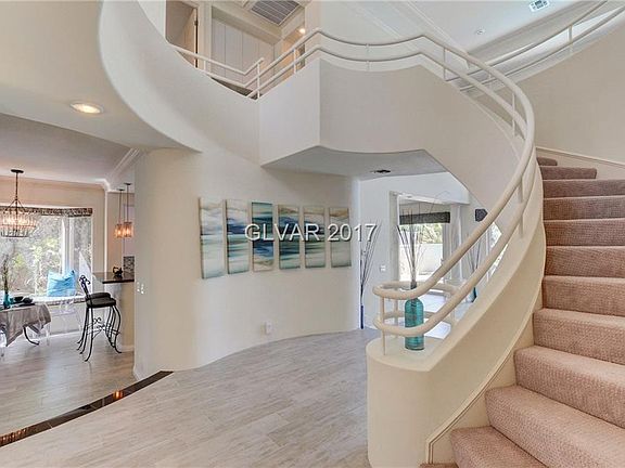 4th image of 8172 Horseshoe Bend Ln