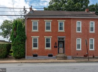 112 W Donegal St, Mount Joy, PA 17552
