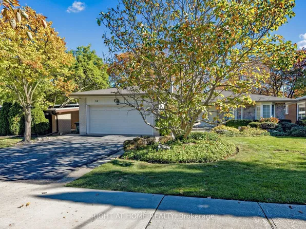 89 Page Ave, Toronto, ON M2K 2B8