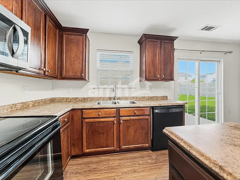 2848 Tall Oaks Dr — Photo 5