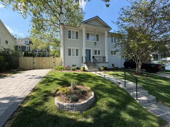 6111 35th St N, Arlington, VA 22213