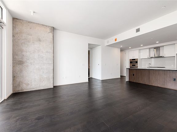 5th image of 301 West Ave #3306