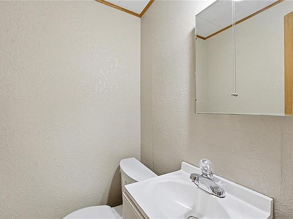 4th image of 4022 N Montgall Ave