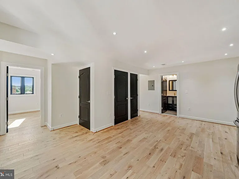1829 13th St NW #A03 — Photo 6