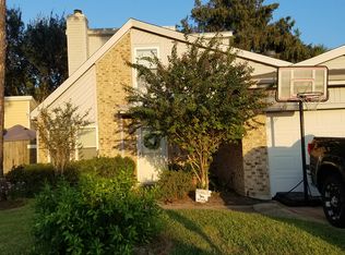 627 Shady Brook Dr, Stafford, TX 77477