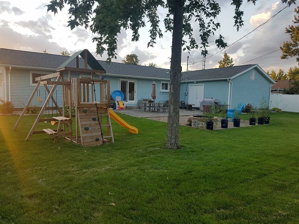 2nd image of 253 Harding St