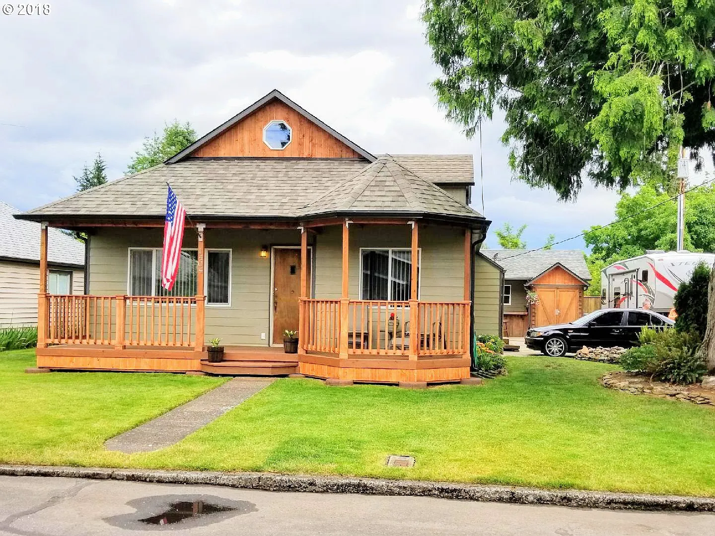 1404 I St photo 1