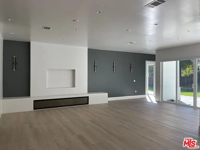 5015 Redwillow Ln — Photo 7