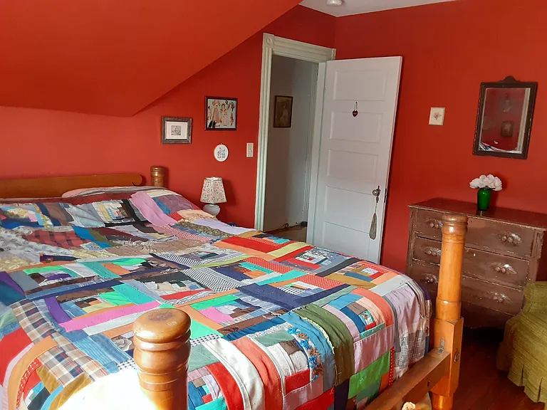 319 Woodford St #3 — Photo 11