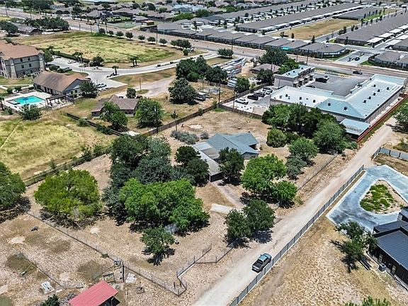 4th image of 4051 Shary Vista Service Rd