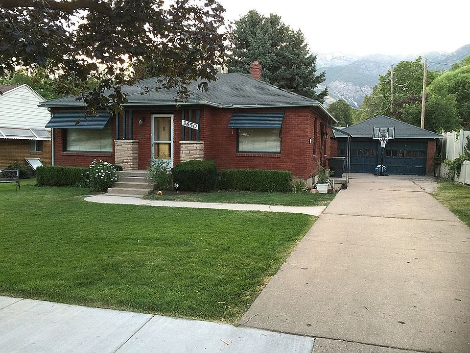 View from Street w/ Garage
