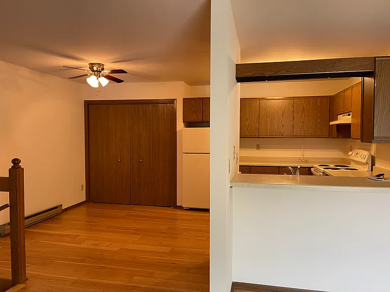 914 State St #3 — Photo 5