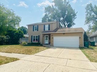 417 Morninglory Cir, Westmont, IL 60559