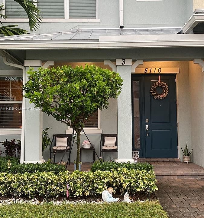 1st image of 5110 Eucalyptus Dr Unit 3