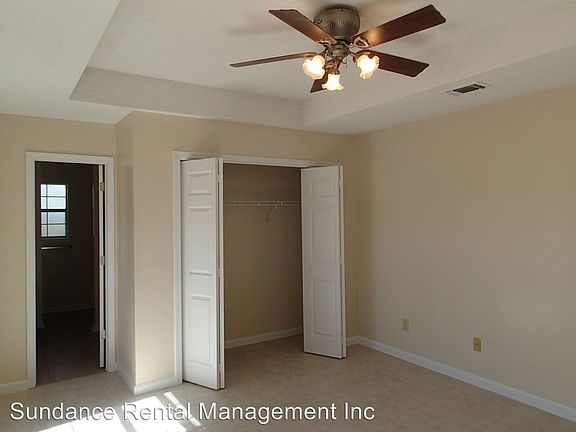 5th image of 203 Seville Cir