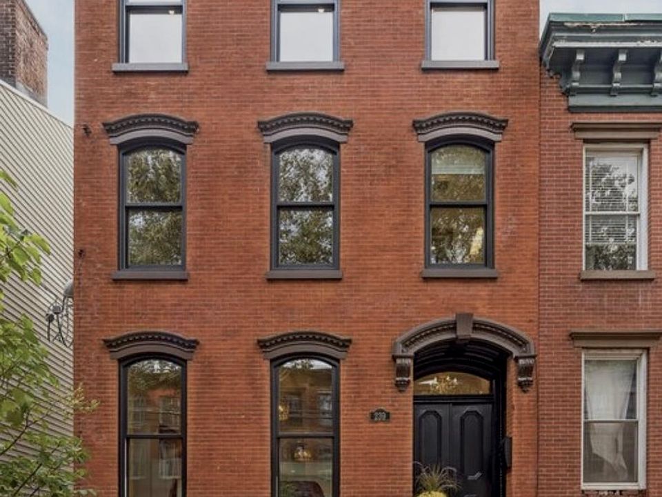 1st image of 239 4th St #1