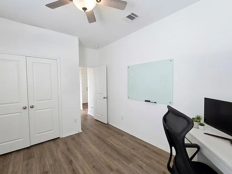 208 Wolf Springs Rd — Photo 20