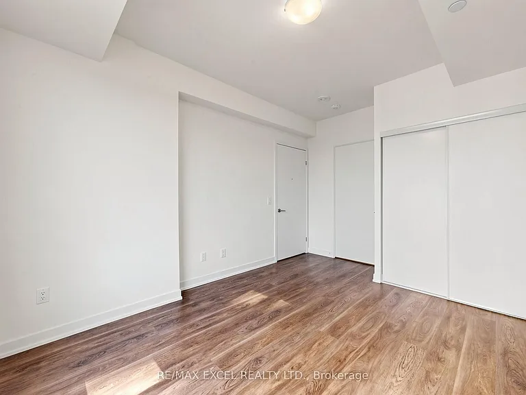 6 David Eyer Rd #602 — Photo 24