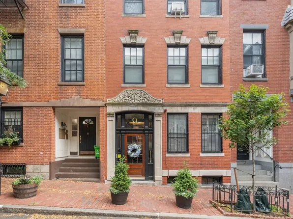 9 Hancock St APT 6, Boston, MA 02114