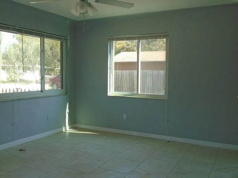 Family Room - Bright and Spacious