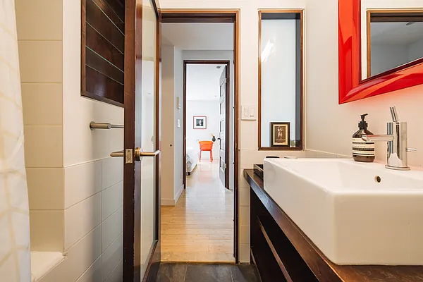 Rented by Harmonycity Corp. | media 32