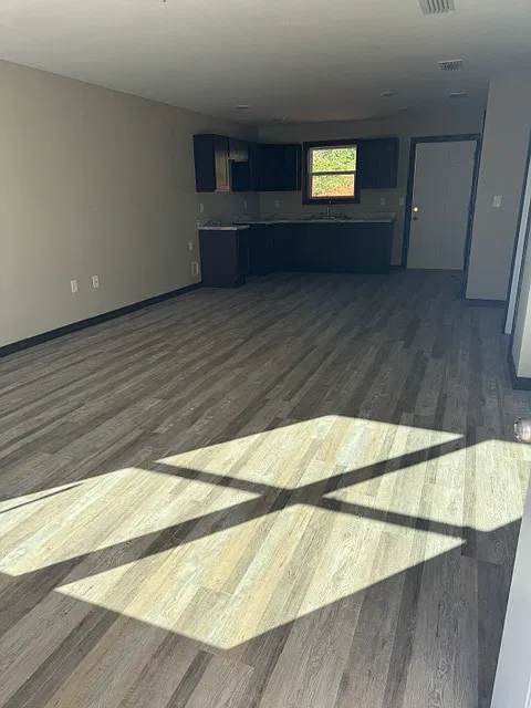 199 Mustang Drive APT # 301 - 301 — Photo 3