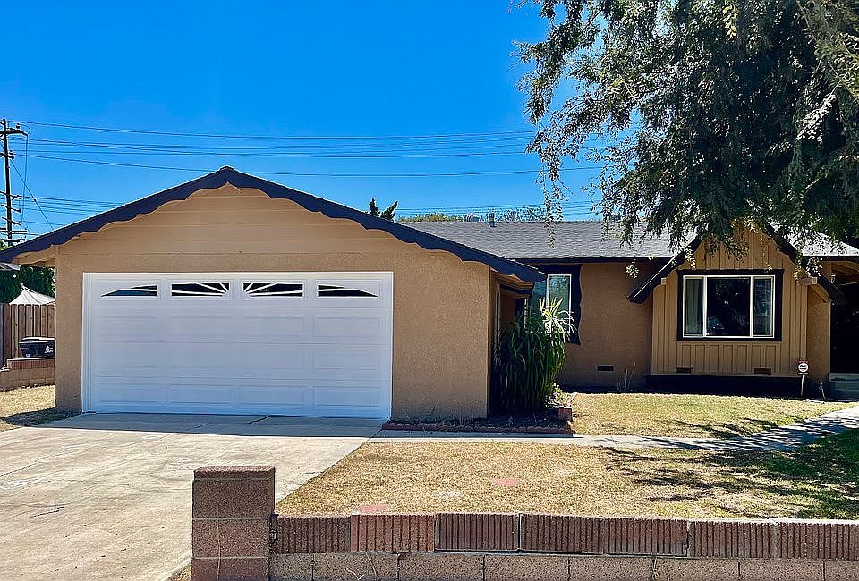 1st image of 3641 Thornlake Ave