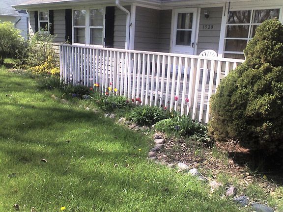 4th image of 1528 E Olive St