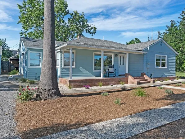 1021 Milk Barn Road, Healdsburg, CA 95448