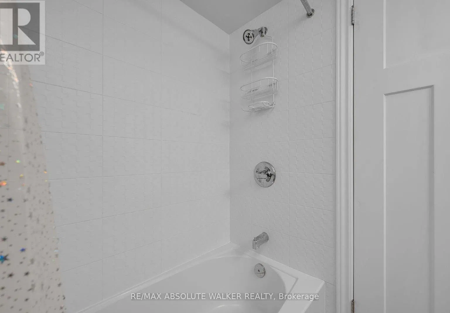 Esprit Dr, Orleans — Photo 4