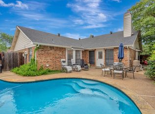 3909 Commonwealth Dr, Flower Mound, TX 75028