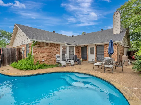 3909 Commonwealth Dr, Flower Mound, TX 75028