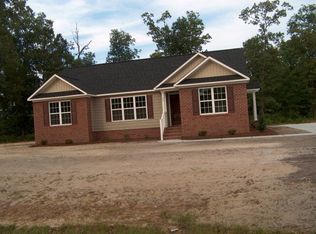 374 Pirate Cove Dr, Washington, NC 27889