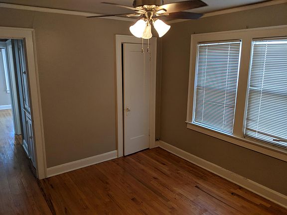 3rd image of 5003 Wyandotte St #2