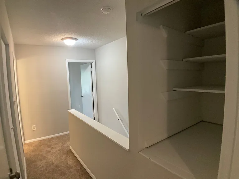 13 Astor Ct #.0 — Photo 24