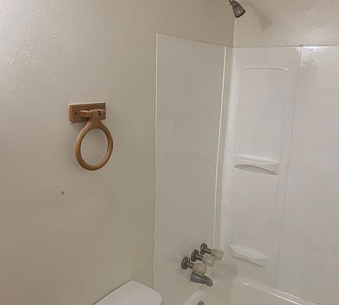 3rd image of 5020 Nottingham Dr