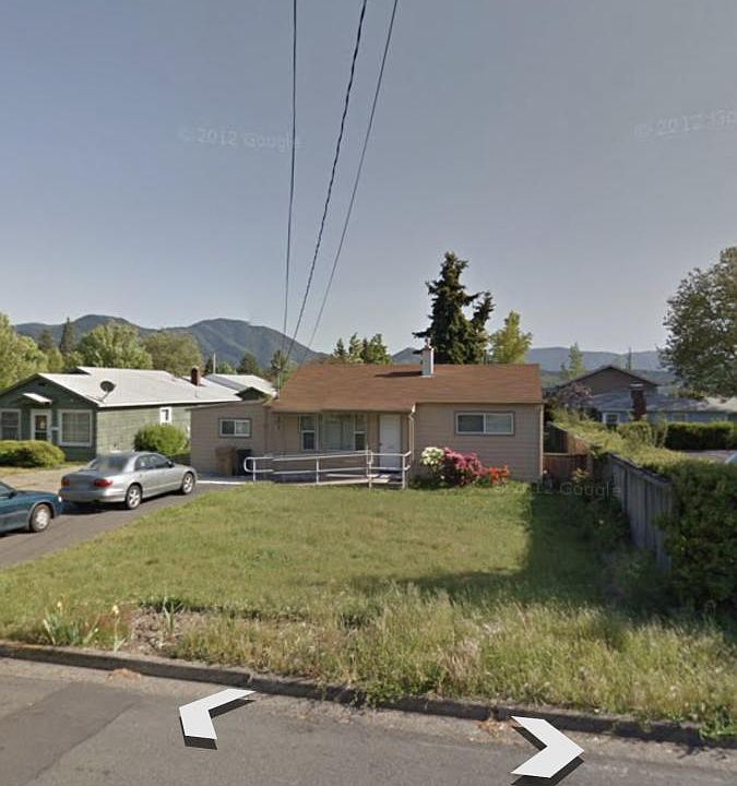 2nd image of 117 NE Steiger St